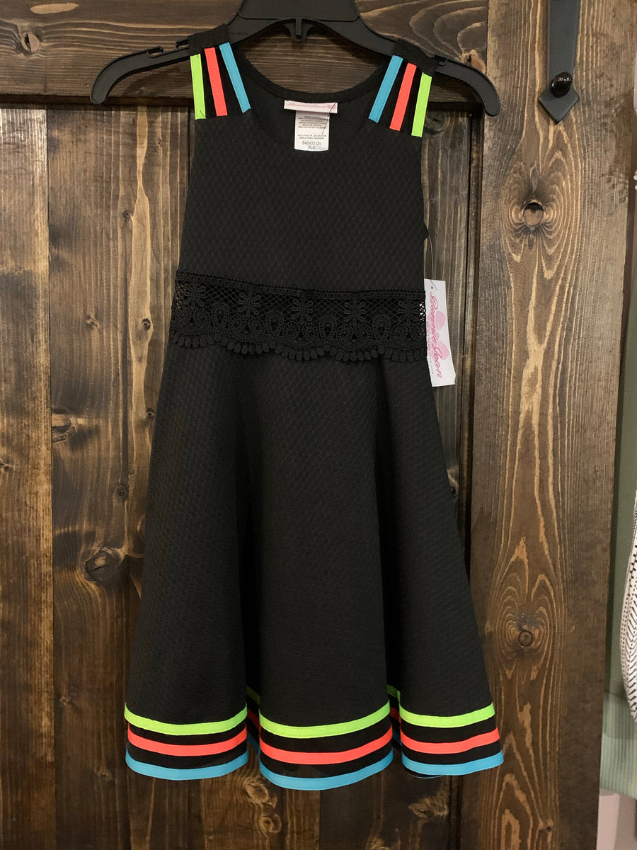 black neon dress – Just Enough Glam colors:4 Jaclyn MAXI Polka DOT COLOR:BLACK/TAN A sparkly