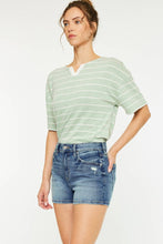 HIGH RISE MOM SHORT