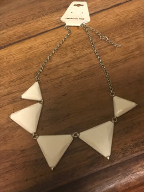 Acrylic Triangle Collar Necklace